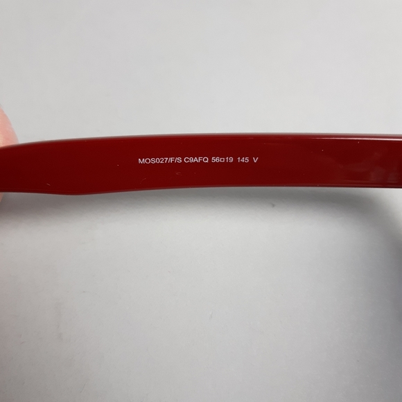 Moschino Red frame sunglasses NWT - Picture 8 of 10